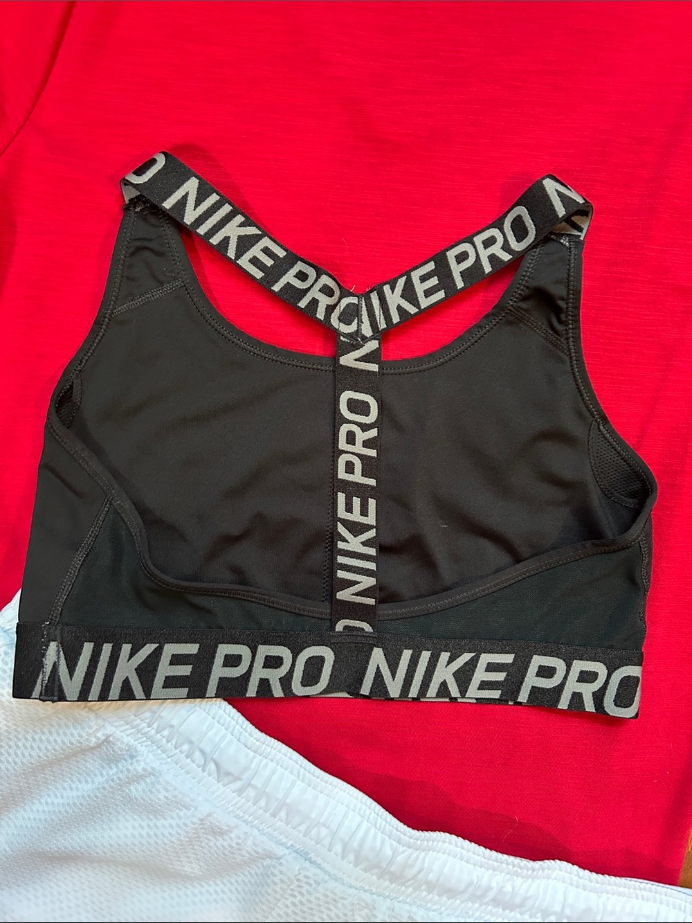 Nike Pro Sports Bra - Picture 2 of 4